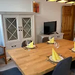 Lejlighed Alt-berliner Schwanenhof Dg Links *