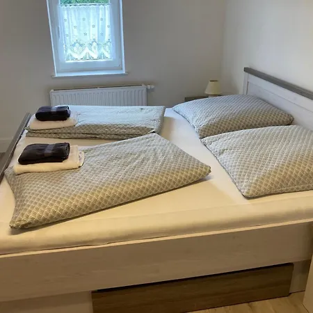 Alt-berliner Schwanenhof Dg Links Appartement Lychen