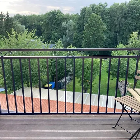 Appartement Alt-berliner Schwanenhof Dg Links *