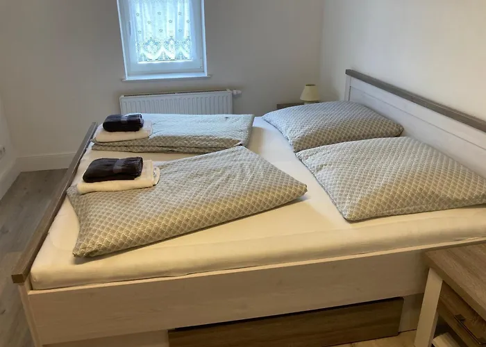 Alt-berliner Schwanenhof Dg Links Lägenhet Lychen